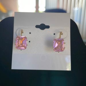 😀 EARRINGS 1/2” NWOT PREOWNED NEVER WORN EXCELLENT CONDITION ABSOLUTELY BEAT